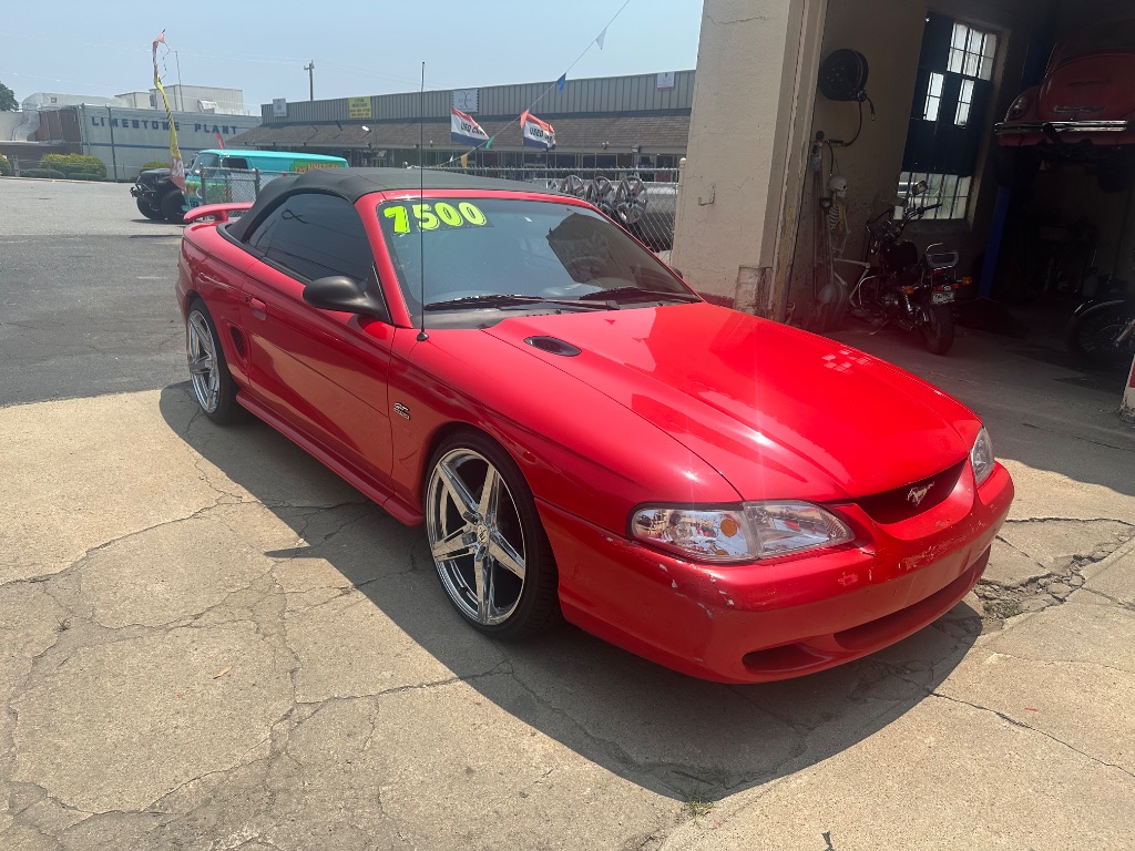 1995 Ford Mustang's photo