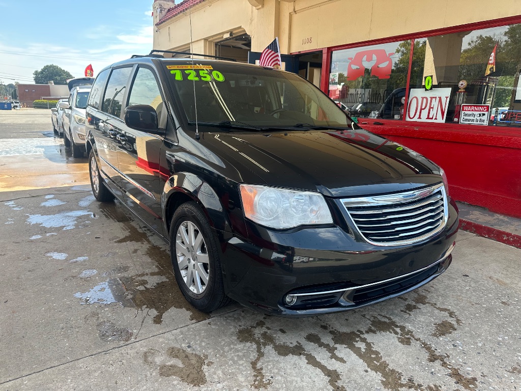2015 Chrysler Town & Country Touring