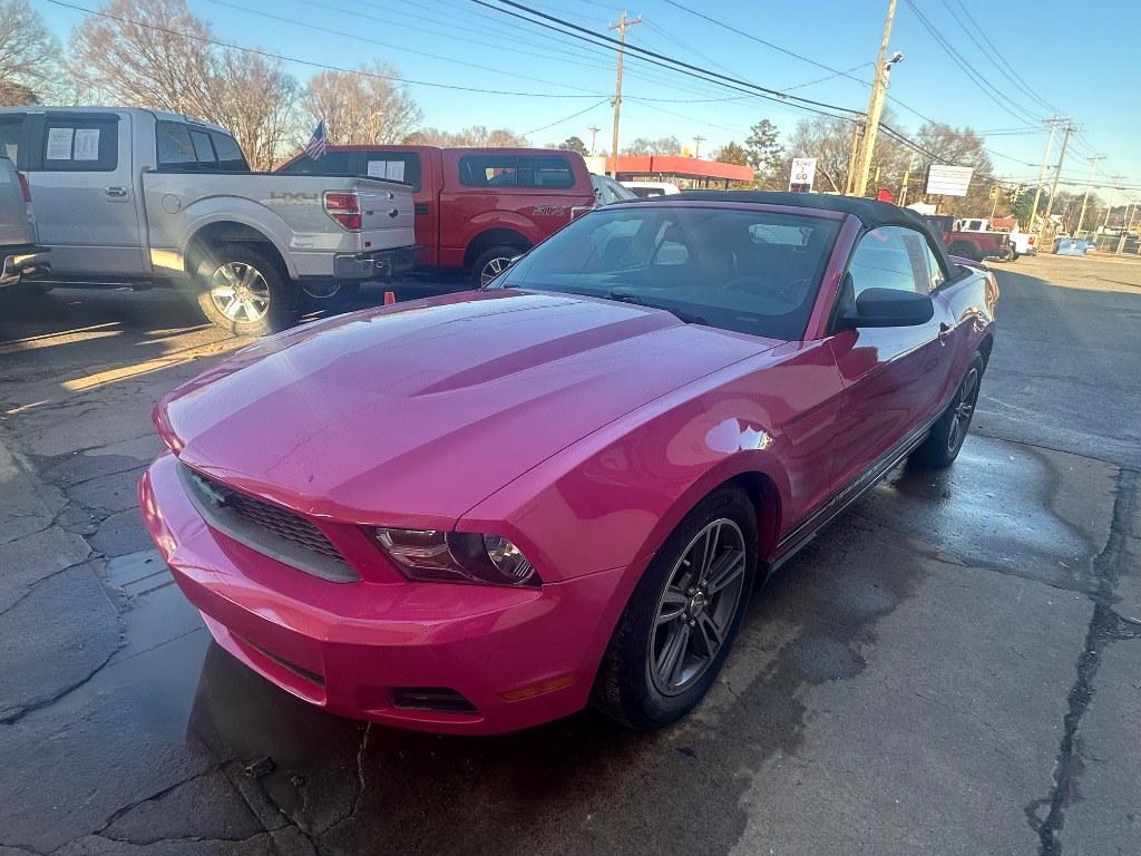 2010 Ford Mustang V6's photo