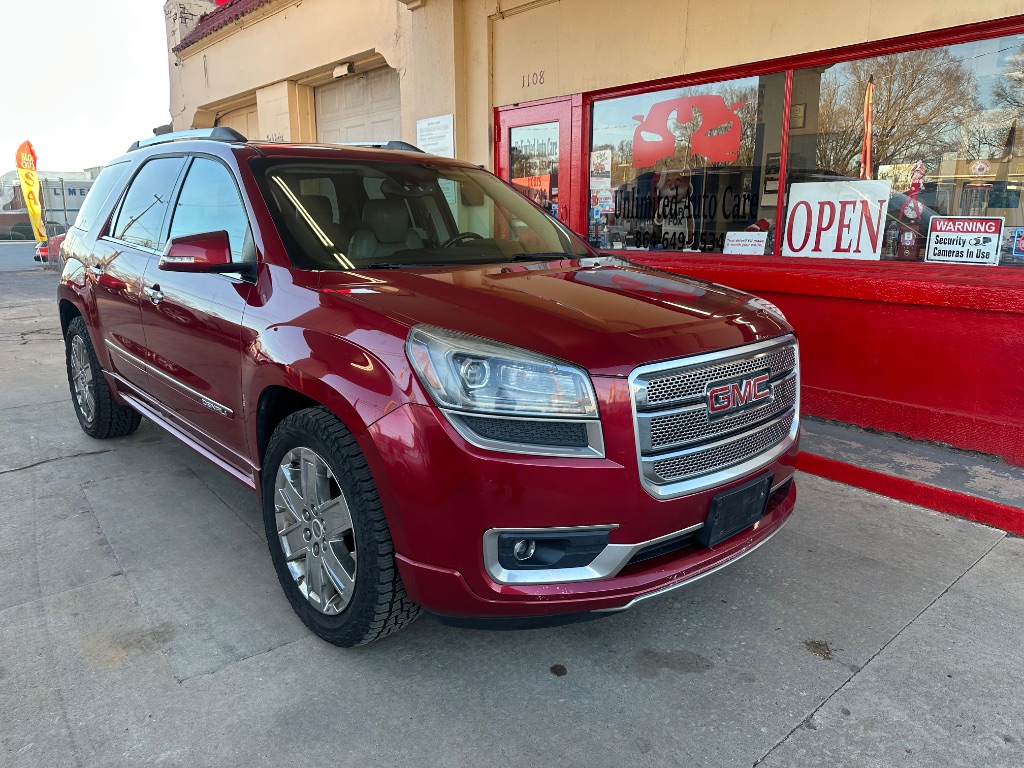 2014 GMC Acadia Denali's photo