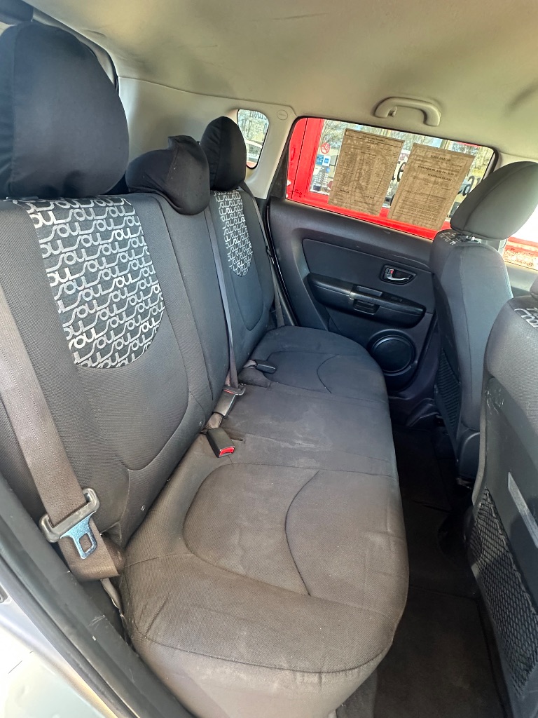 2011 Kia Soul Base - Photo 11