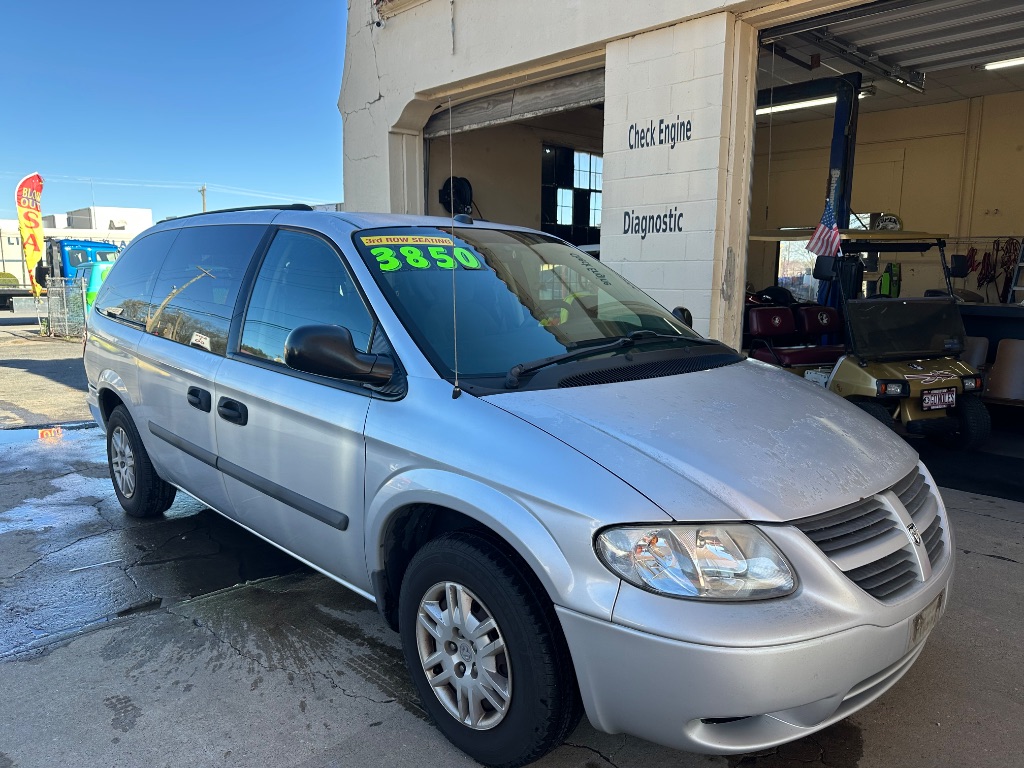 2005 Dodge Grand Caravan SE