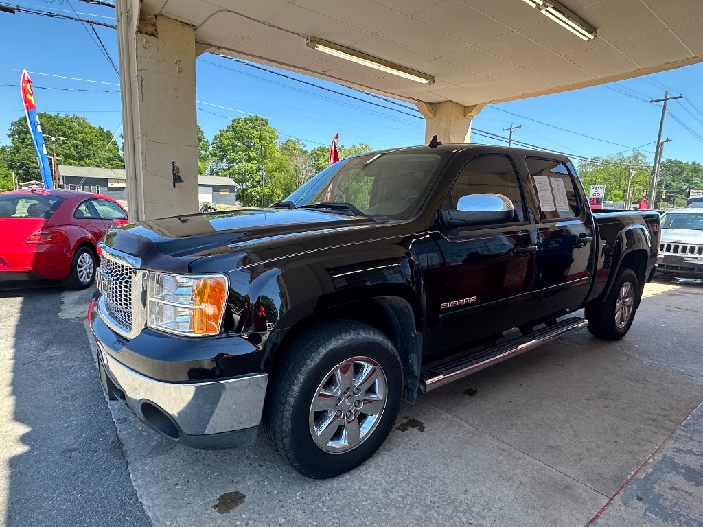 2013 GMC Sierra 4WD Crew Cab SLT SWB's photo